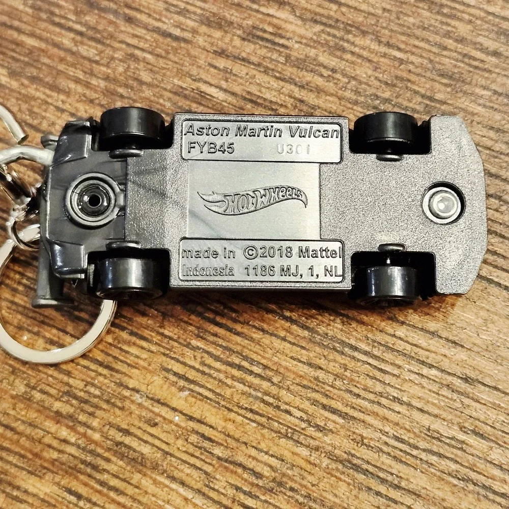 2025 Hot Wheels‎ Aston Martin Vulcan Custom Keychain Key Ring